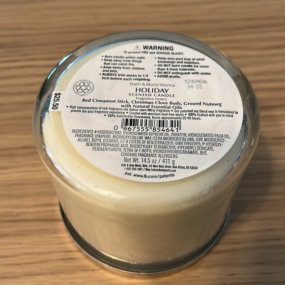 Bath & Body Works 3 Wick Candle. Holiday. - Picture 3 of 4